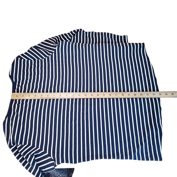 L.L. Bean Navy and White Striped Shirt. Women's XL. H106 - Picture 7 of 9